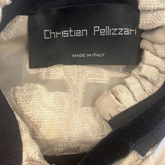 New - Picture 4 of 4